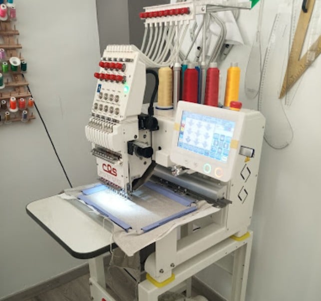 Maquinas de coser especializadas en Sevilla - Vicente Guerrero